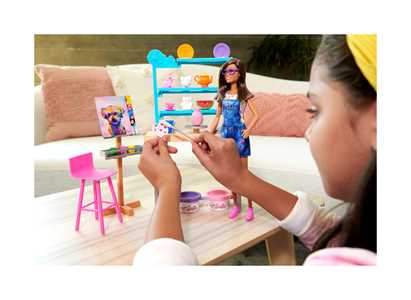 Giocattolo Barbie - Studio d'arte Creatività e Relax, include bambola Barbie con oltre 25 accessori e pasta da modellare Barbie